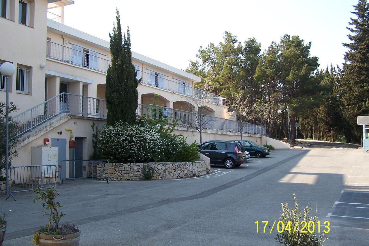 Auberge De Jeunesse Jas De Bouffan Aix-en-Provence Exterior foto